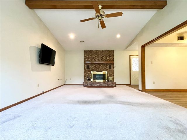 909 W 16th Circle, Russellville, AR 72801