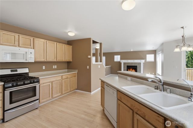 18144 168th Way SE, Renton, WA 98058