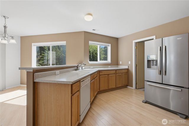 18144 168th Way SE, Renton, WA 98058