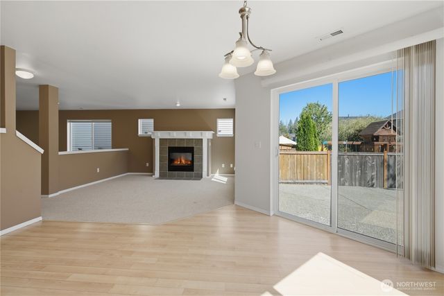18144 168th Way SE, Renton, WA 98058