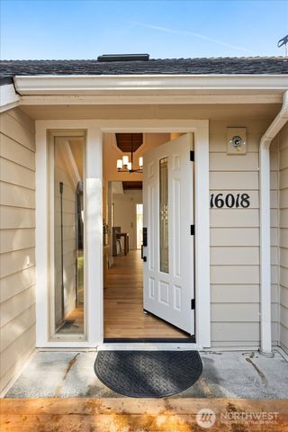 16018 36th Avenue NE, Lake Forest Park, WA 98155