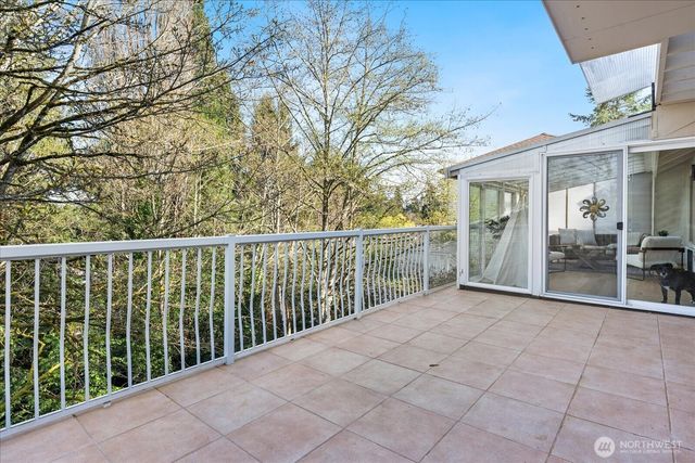 16018 36th Avenue NE, Lake Forest Park, WA 98155