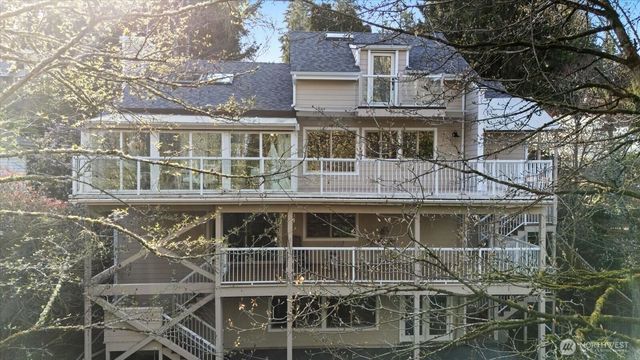 16018 36th Avenue NE, Lake Forest Park, WA 98155