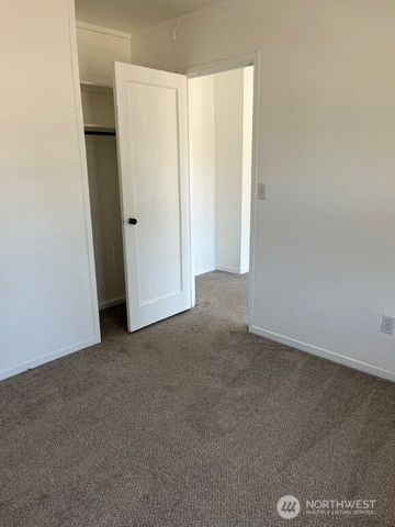 505 NE Kinney Street, Coupeville, WA 98239