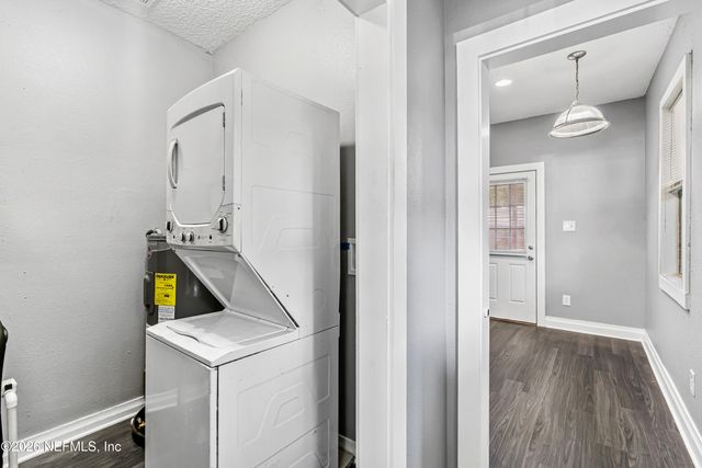 2121 FLESHER Avenue, Jacksonville, FL 32207