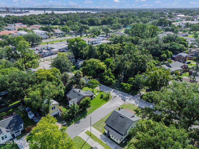 2121 FLESHER Avenue, Jacksonville, FL 32207
