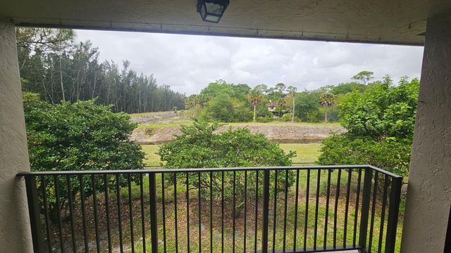1581 Balfour Point Drive G, West Palm Beach, FL 33411