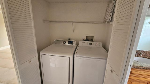 1581 Balfour Point Drive G, West Palm Beach, FL 33411