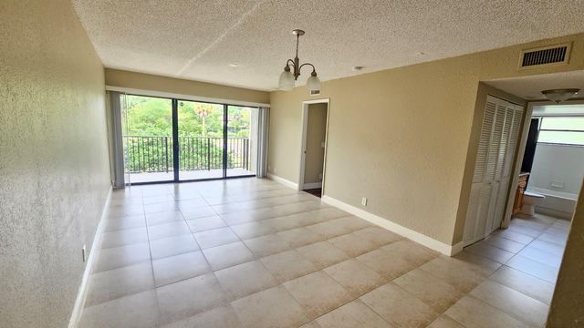 1581 Balfour Point Drive G, West Palm Beach, FL 33411