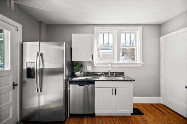 833 Vallevista Ave, Mt Lebanon, PA 15234