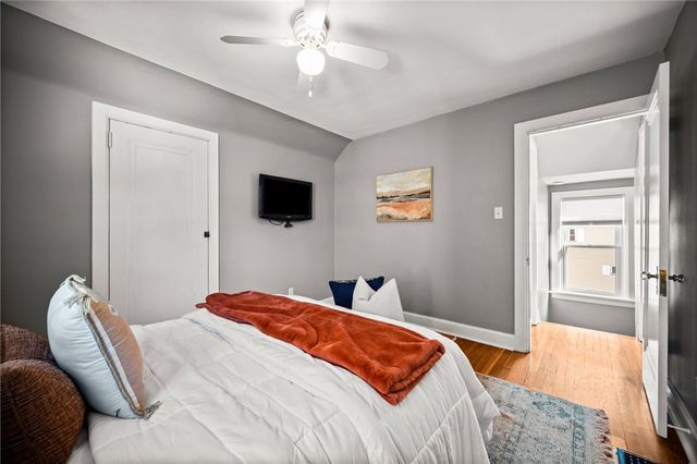 833 Vallevista Ave, Mt Lebanon, PA 15234