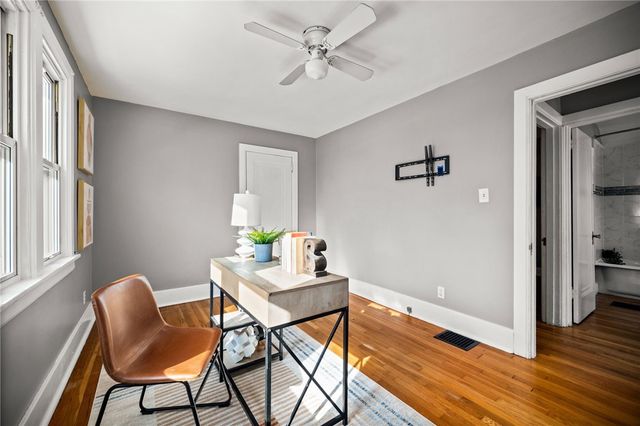 833 Vallevista Ave, Mt Lebanon, PA 15234