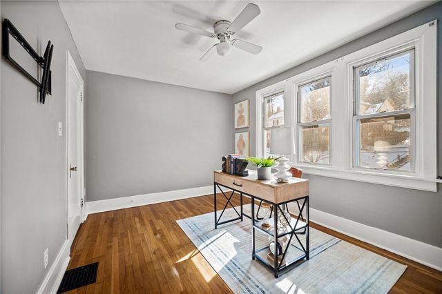 833 Vallevista Ave, Mt Lebanon, PA 15234