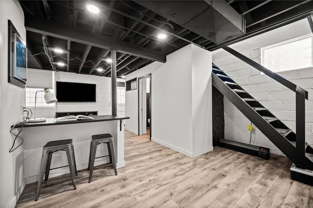 833 Vallevista Ave, Mt Lebanon, PA 15234