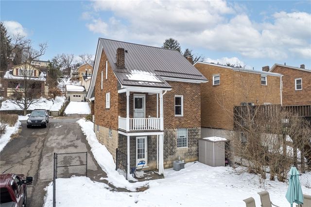 833 Vallevista Ave, Mt Lebanon, PA 15234