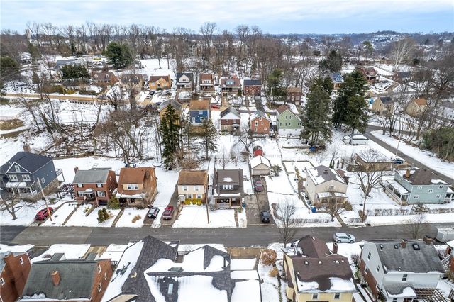 833 Vallevista Ave, Mt Lebanon, PA 15234