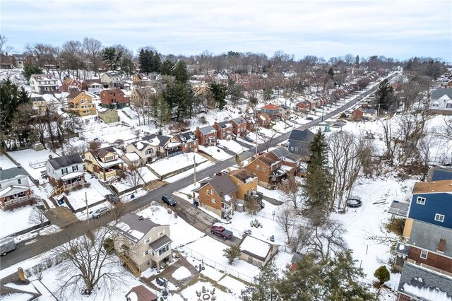 833 Vallevista Ave, Mt Lebanon, PA 15234