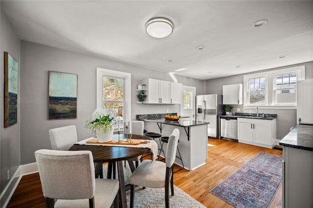 833 Vallevista Ave, Mt Lebanon, PA 15234