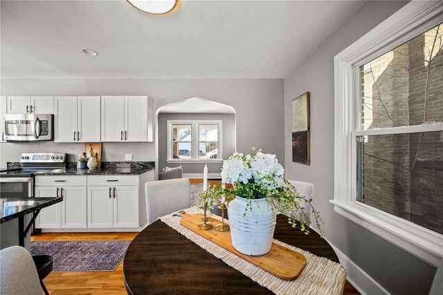 833 Vallevista Ave, Mt Lebanon, PA 15234