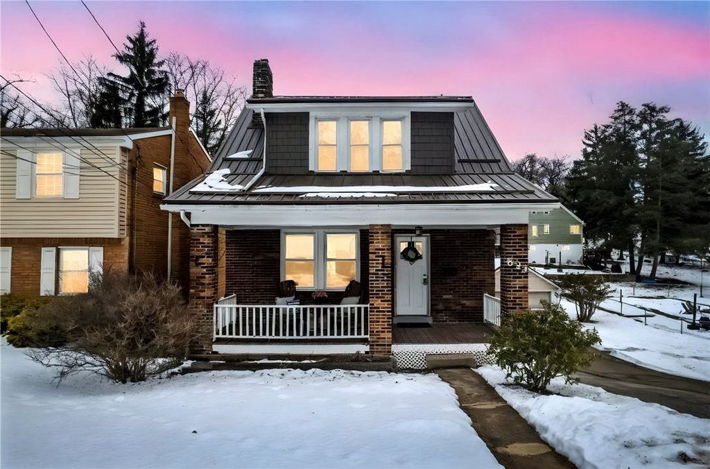 833 Vallevista Ave, Mt Lebanon, PA 15234