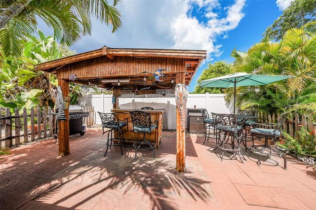 1004 68TH STREET NW, Bradenton, FL 34209