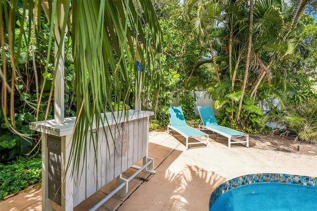 1004 68TH STREET NW, Bradenton, FL 34209