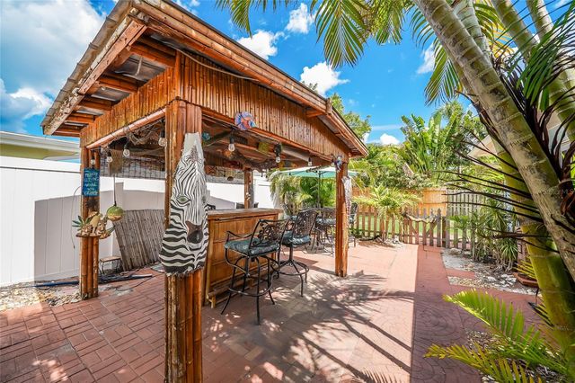 1004 68TH STREET NW, Bradenton, FL 34209