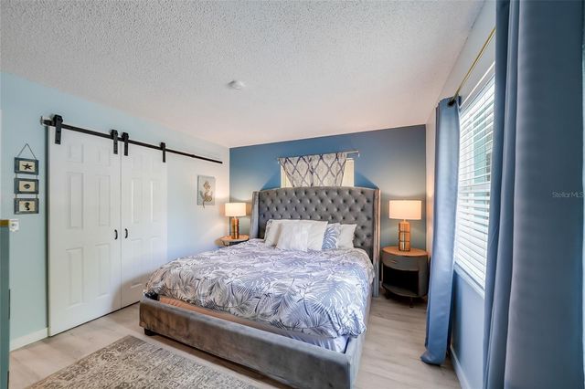 1004 68TH STREET NW, Bradenton, FL 34209
