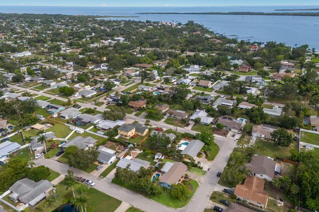 1004 68TH STREET NW, Bradenton, FL 34209