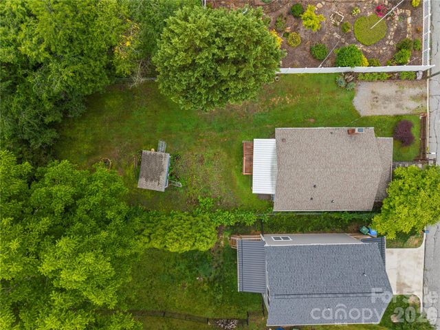 130 Winston Avenue, Asheville, NC 28803