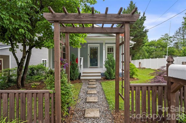 130 Winston Avenue, Asheville, NC 28803