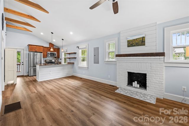 130 Winston Avenue, Asheville, NC 28803
