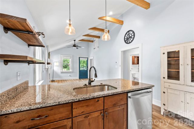 130 Winston Avenue, Asheville, NC 28803