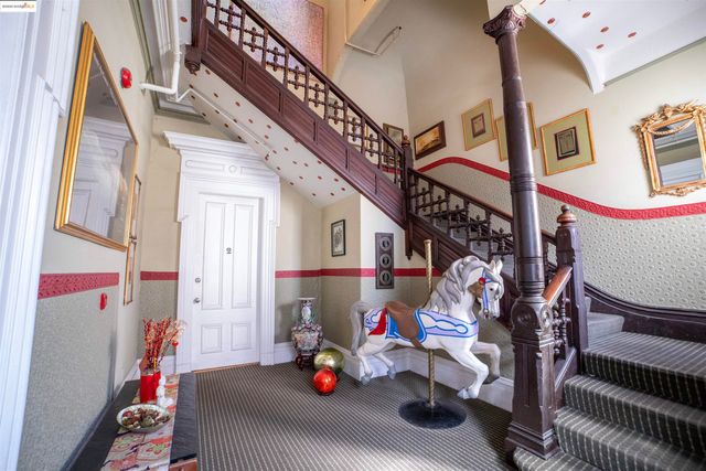 1009 Madison St, Oakland, CA 94607