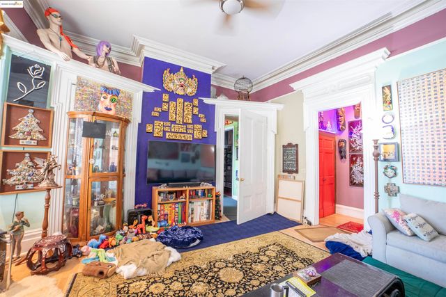 1009 Madison St, Oakland, CA 94607