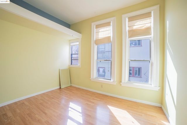 1009 Madison St, Oakland, CA 94607