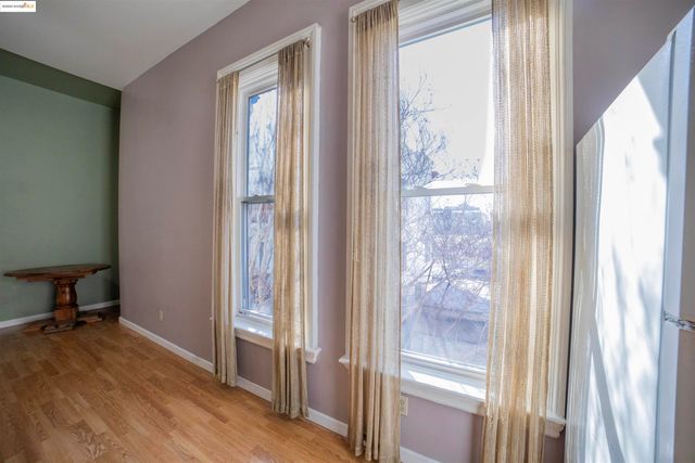 1009 Madison St, Oakland, CA 94607