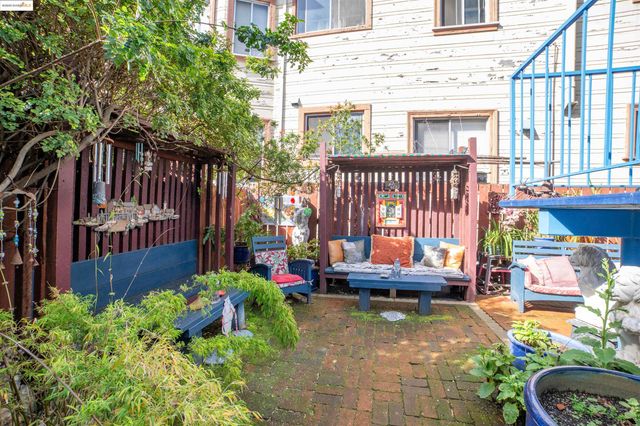 1009 Madison St, Oakland, CA 94607