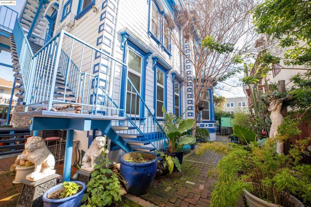 1009 Madison St, Oakland, CA 94607