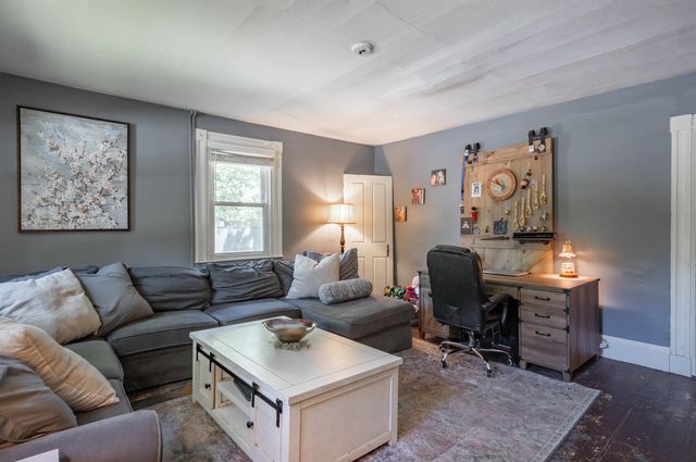 241 Pembroke Street, Pembroke, NH 03275