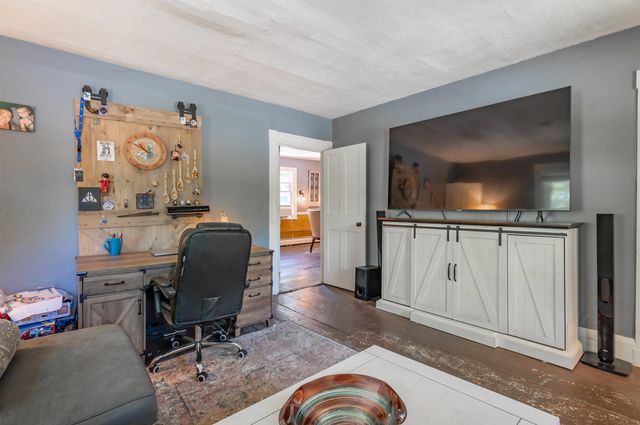 241 Pembroke Street, Pembroke, NH 03275