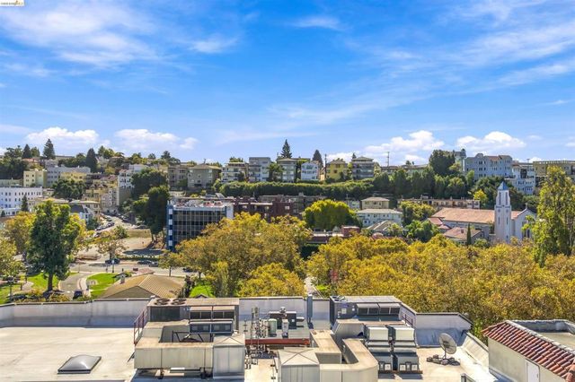 427 Lagunitas Ave 305, Oakland, CA 94610