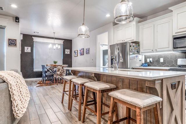 11036 NW 20th Street, Yukon, OK 73099