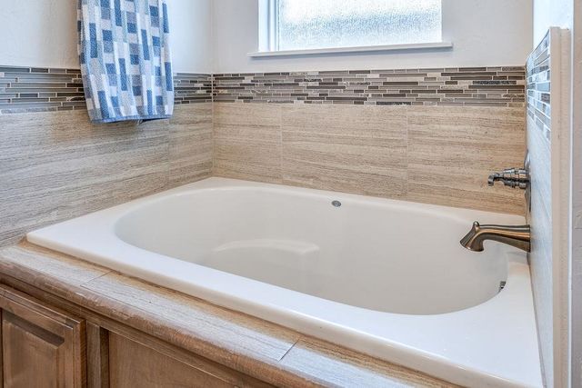 11036 NW 20th Street, Yukon, OK 73099