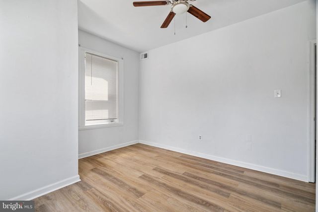 2105 N 17TH ST, Philadelphia, PA 19121