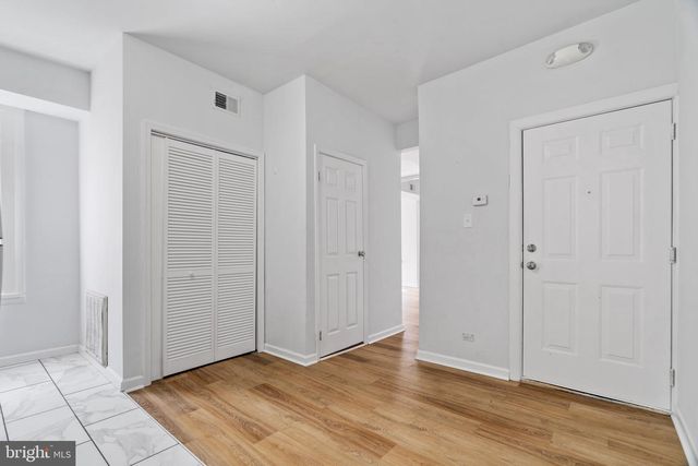 2105 N 17TH ST, Philadelphia, PA 19121