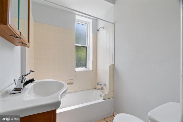 2105 N 17TH ST, Philadelphia, PA 19121