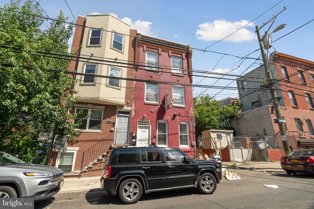 2105 N 17TH ST, Philadelphia, PA 19121