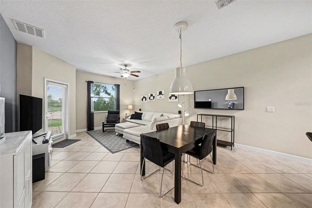 28504 TRANQUIL LAKE CIRCLE, Wesley Chapel, FL 33543