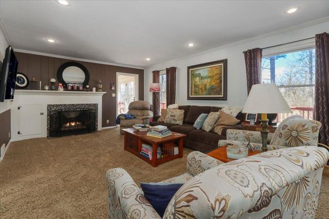 1078 Private Road 8572, West Plains, MO 65775